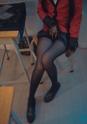 办公室秘书做爰H_720高清完整版播放