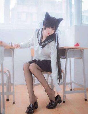 四只小奶猫看着妈妈吃饺子_BD英语电影完整版在线观看